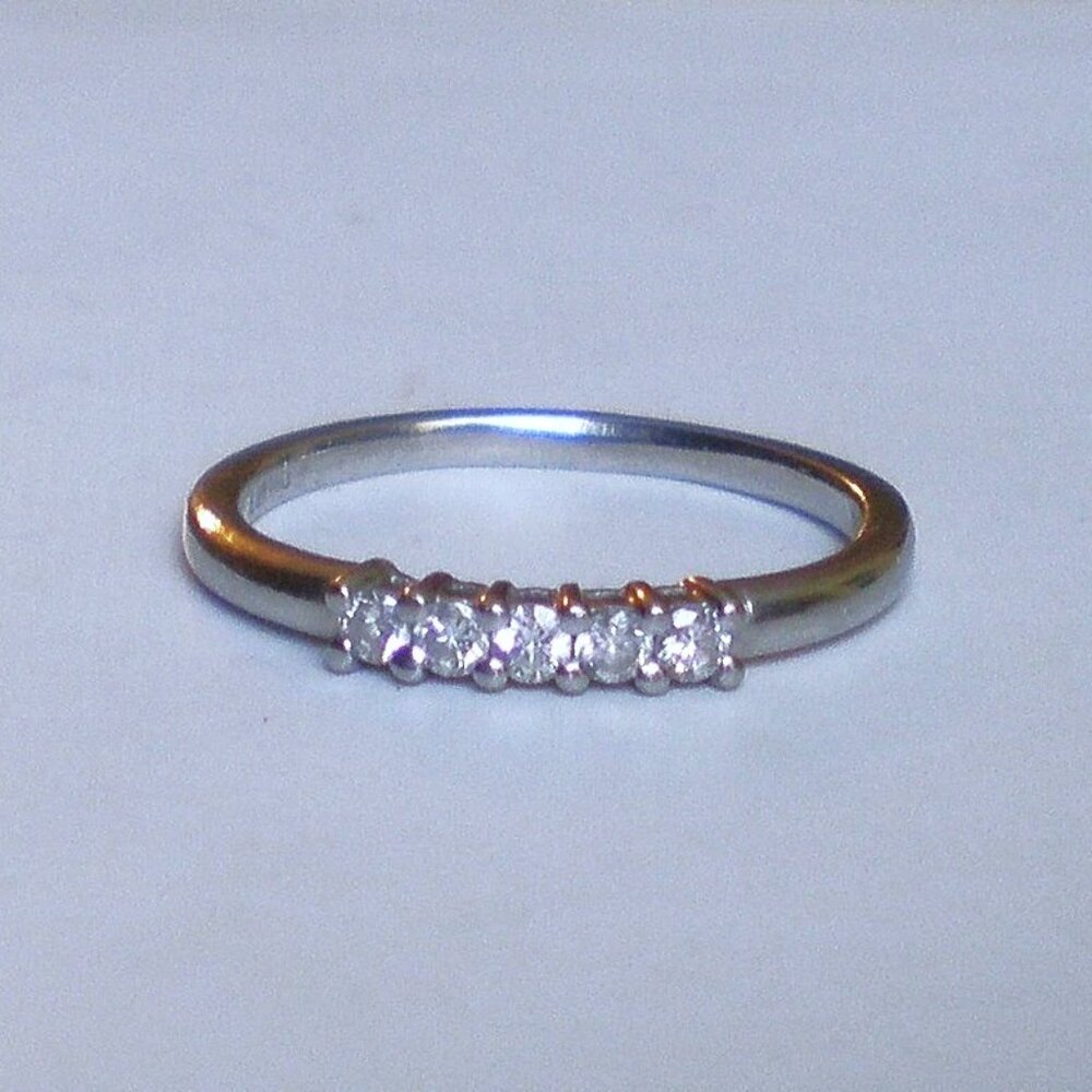 Vintage Solid Platinum PT 950 0.17CT Diamond Cluster Anniversary Band Ring
